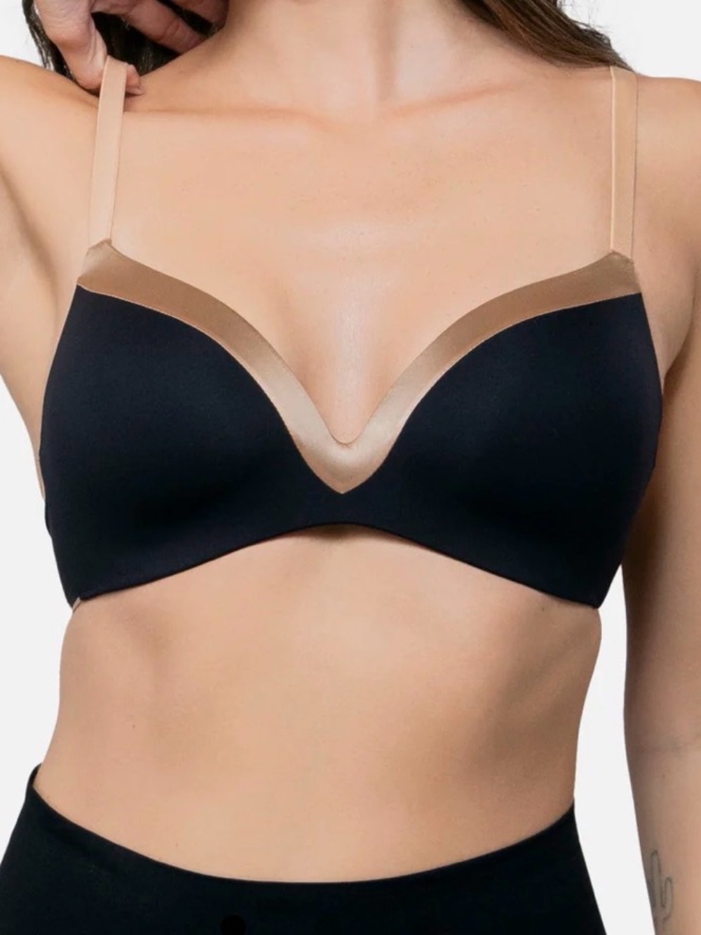 Underoutfit 1258 The Satin Grace 3D Molded Bra NWT Size XL Black / Coffee